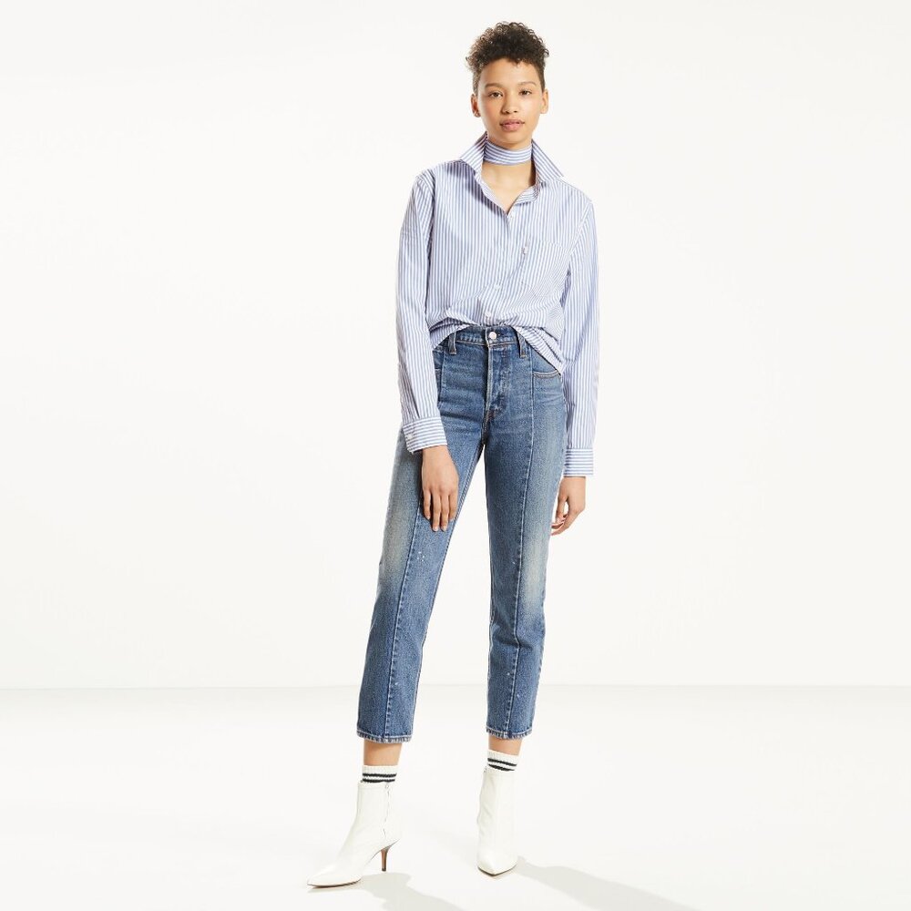 LEVI'S Altered Straight Leg Cropped Slim Fit Women's Jeans (24W, Medium Wash)
